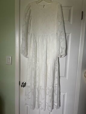 White Floral Tier Maxi Dress